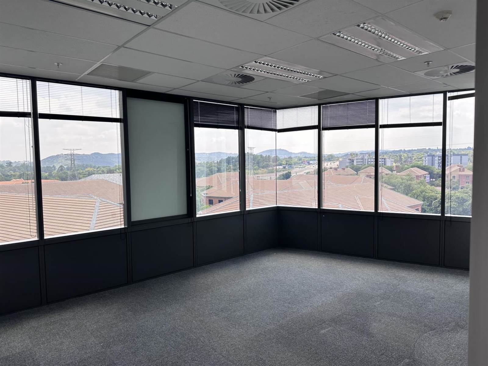 10292.5  m² Office Space in Menlyn photo number 8
