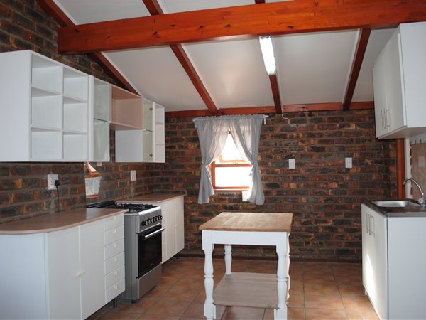 2 Bed Flat in Middedorp