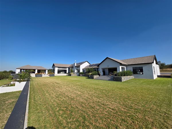 5 Bedroom House 5 Bedroom House