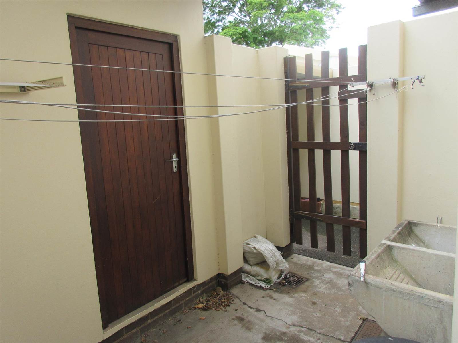3 Bed Townhouse in Durban North photo number 12