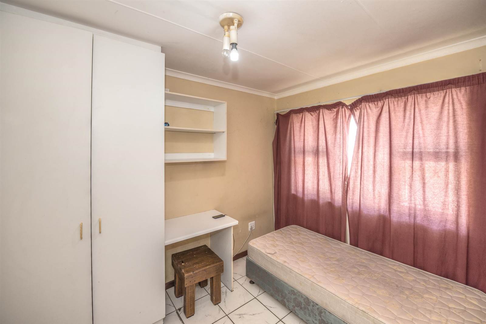 8 Bed House in Port Elizabeth Central photo number 12