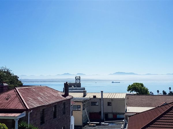 3 Bed Penthouse in Mossel Bay Central