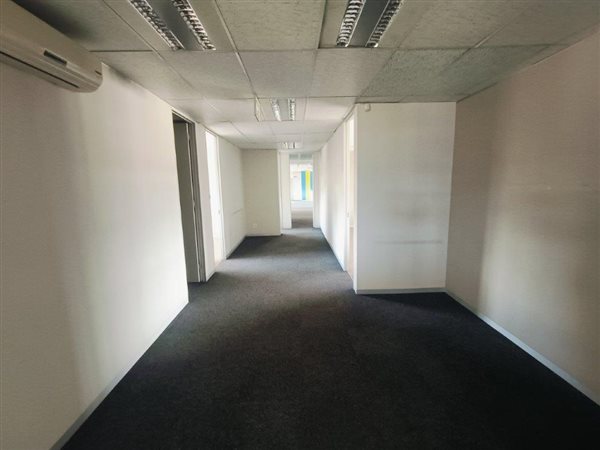 337  m² Commercial space