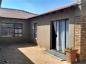 3 Bed House in Cloverdene
