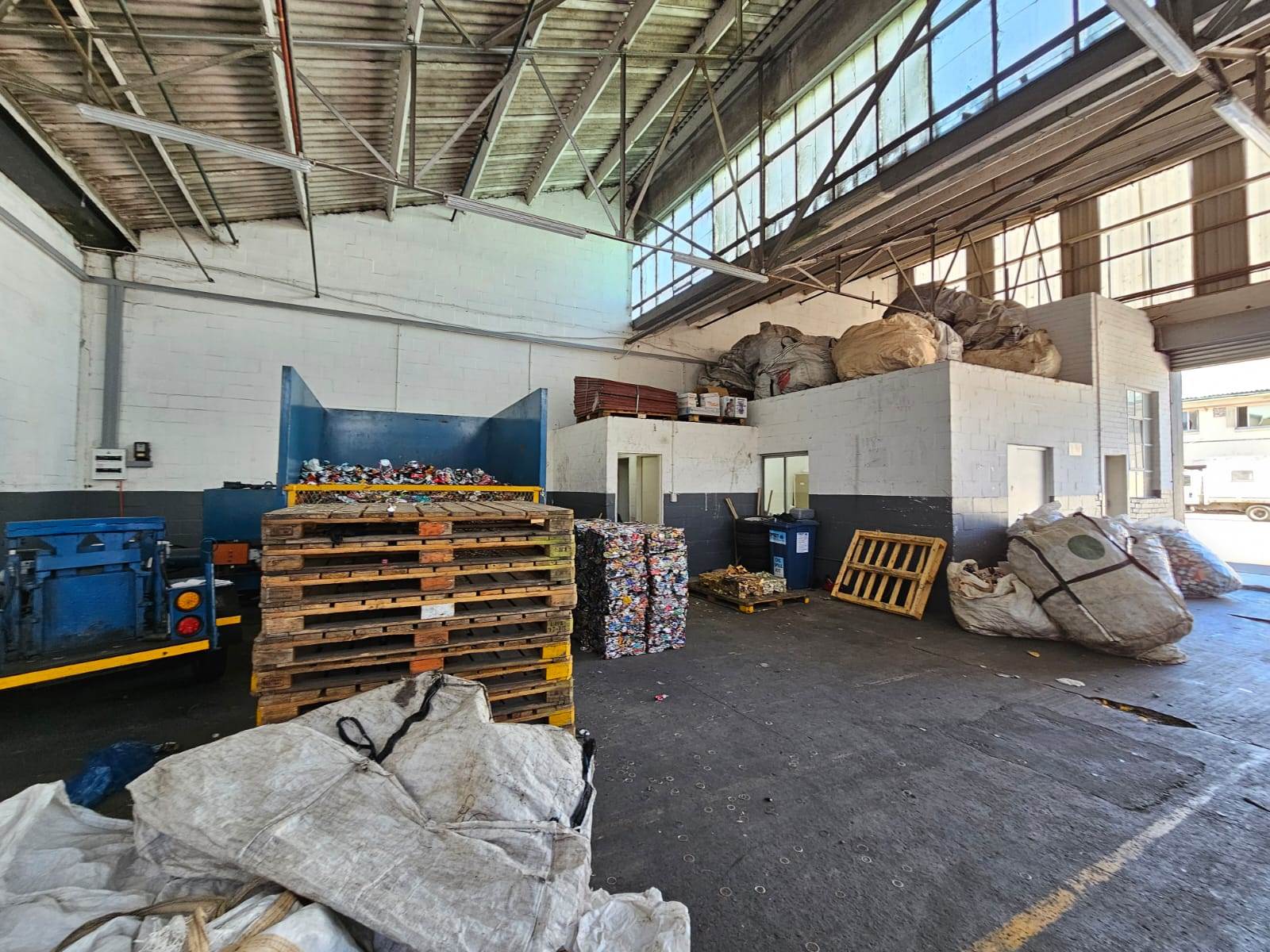 360  m² Industrial space in Epping photo number 8