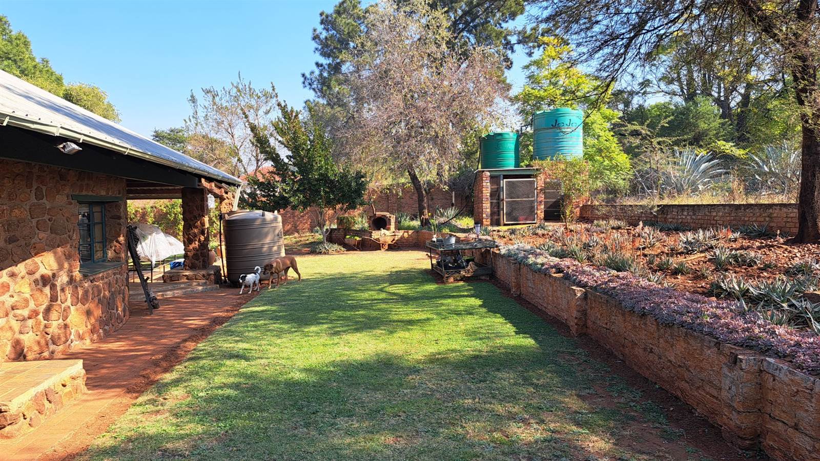 1 ha Farm in Hartbeesfontein photo number 9