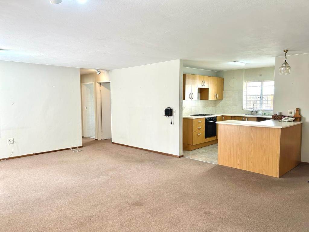 2 Bed Apartment in Lynnwood photo number 5