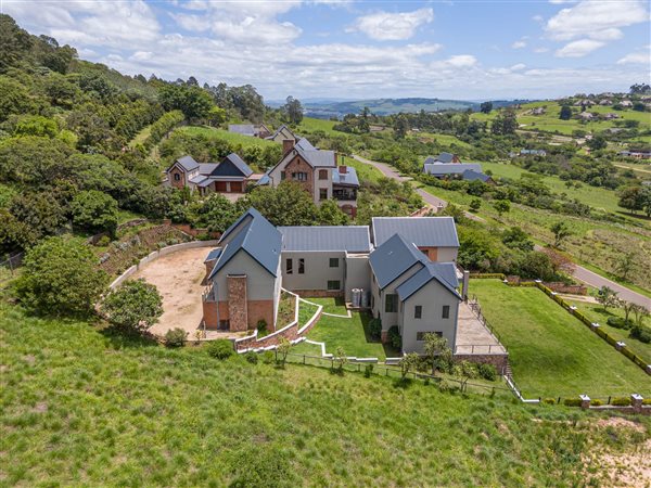 5 Bedroom House 5 Bedroom House