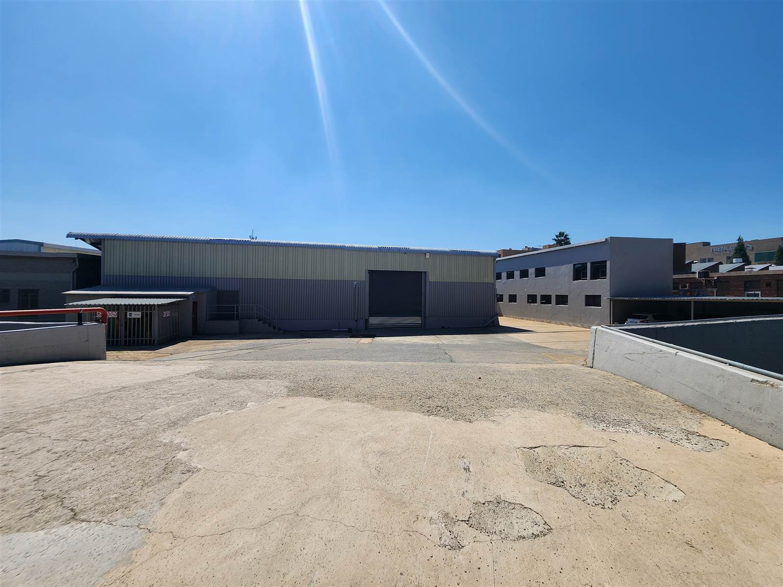 10800  m² Industrial space in Eastleigh photo number 3
