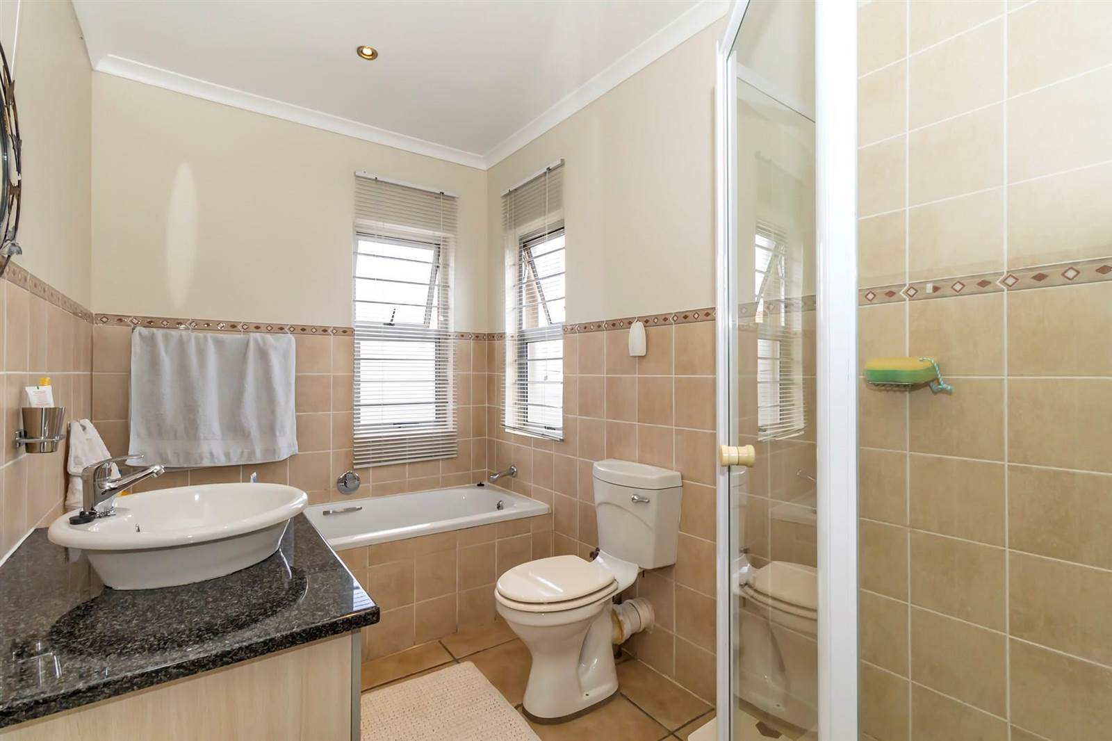 3 Bed Townhouse in Randpark Ridge photo number 17