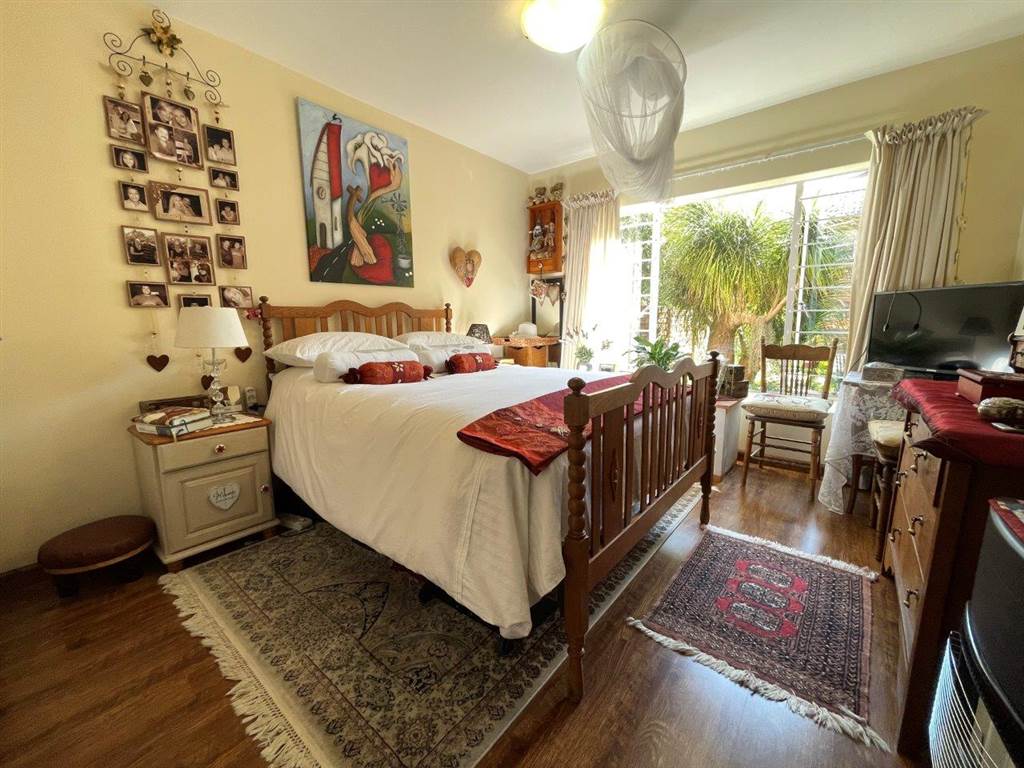 2 Bed Apartment in Pierre van Ryneveld photo number 24