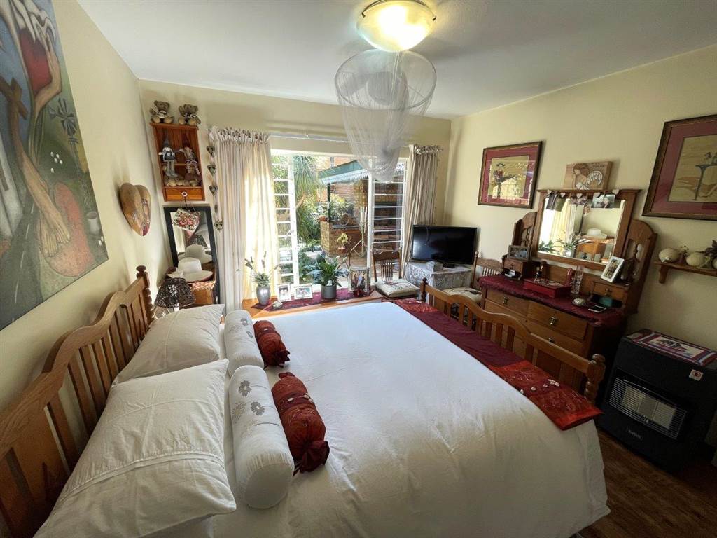 2 Bed Apartment in Pierre van Ryneveld photo number 25