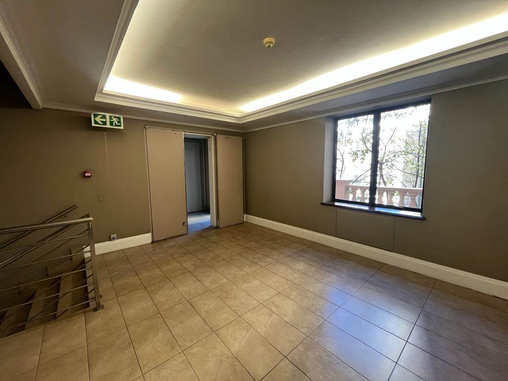 427  m² Commercial space in Fourways photo number 7