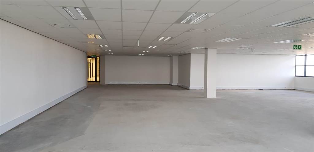 387  m² Office Space in Illovo photo number 5