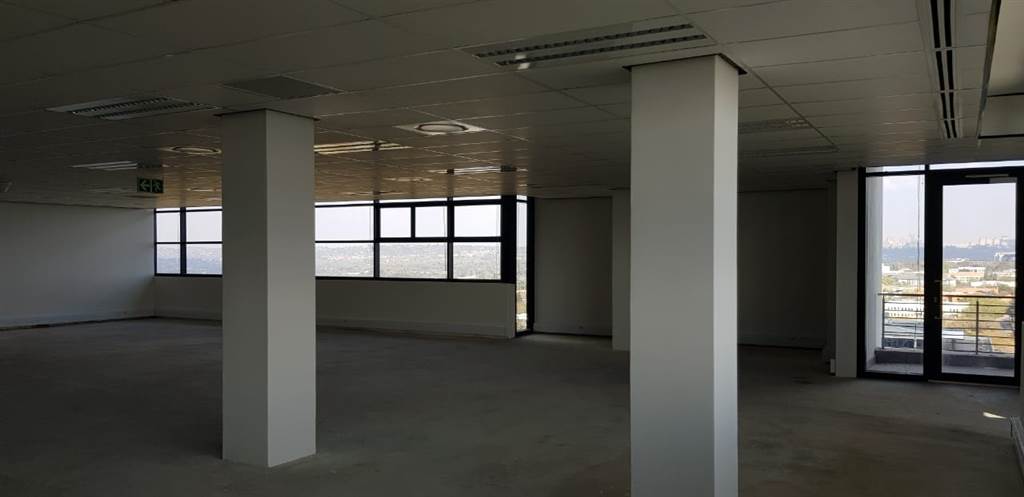 387  m² Office Space in Illovo photo number 8