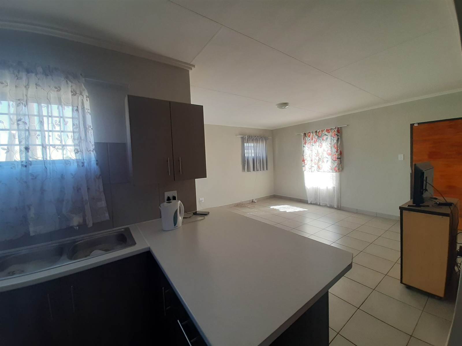 4 Bed House in Protea Glen photo number 17