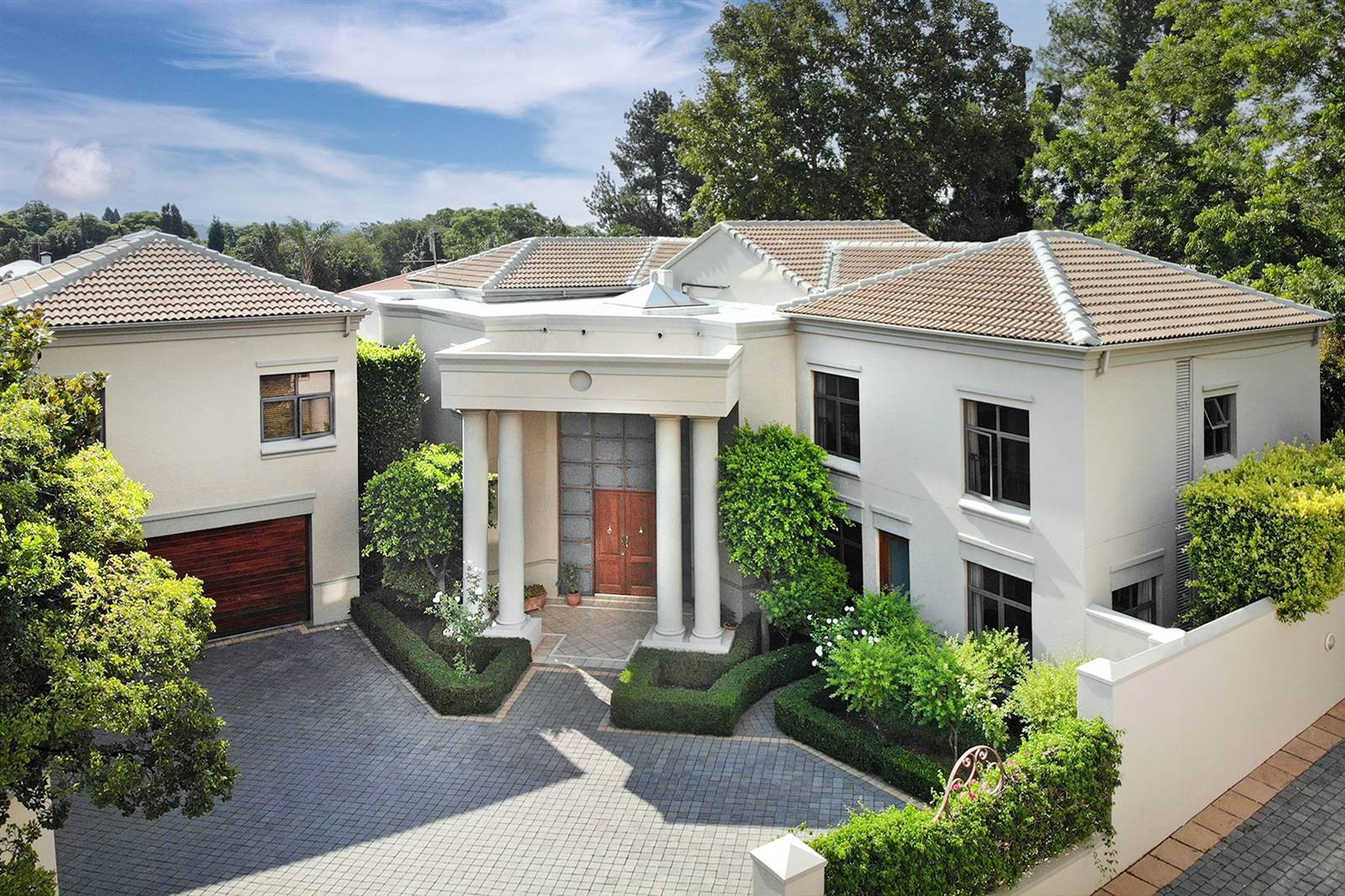 6 Bed Cluster in Hyde Park photo number 1