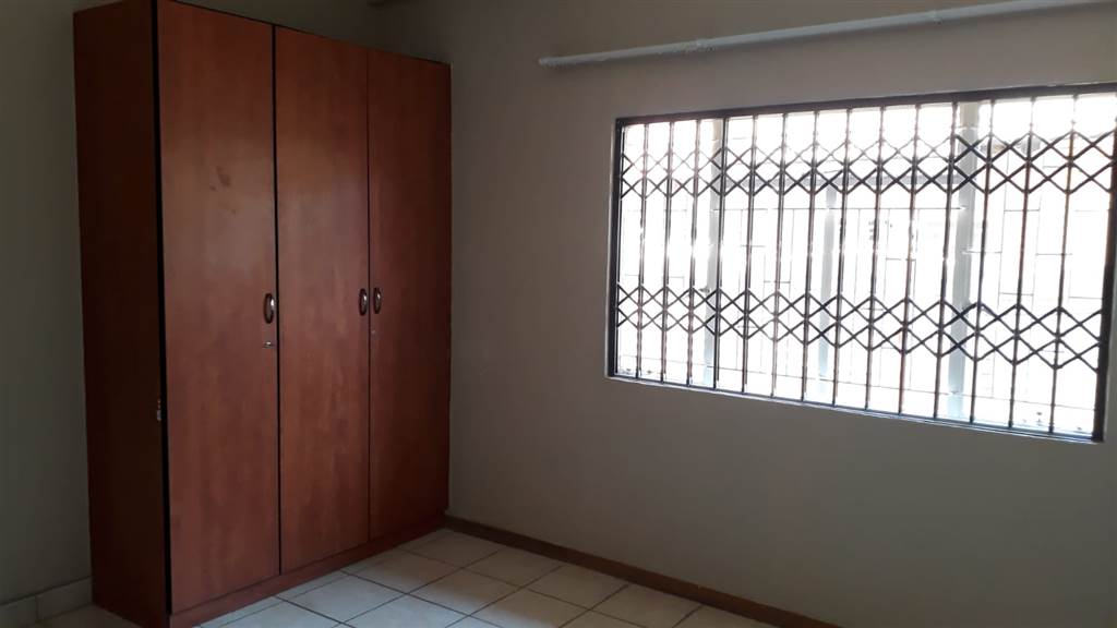 3 Bed Townhouse in Polokwane Central photo number 20