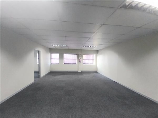65  m² Office Space