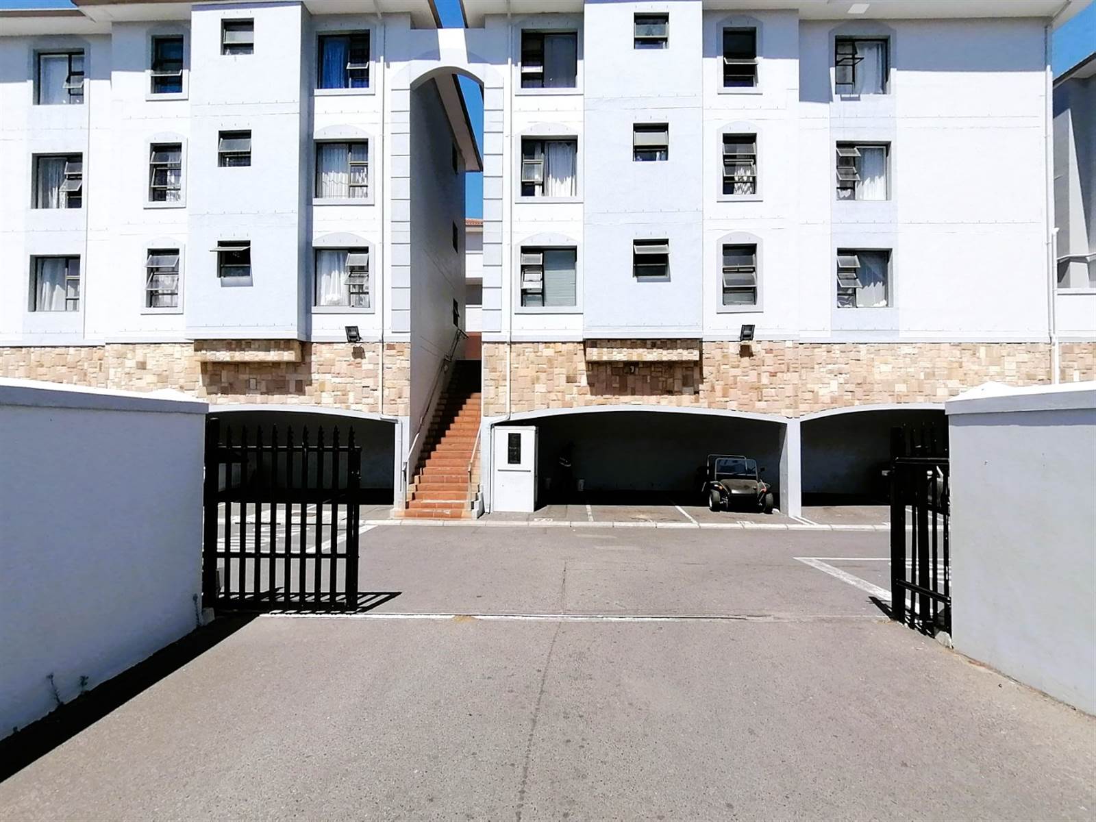2 Bed Apartment in Brackenfell Central photo number 18