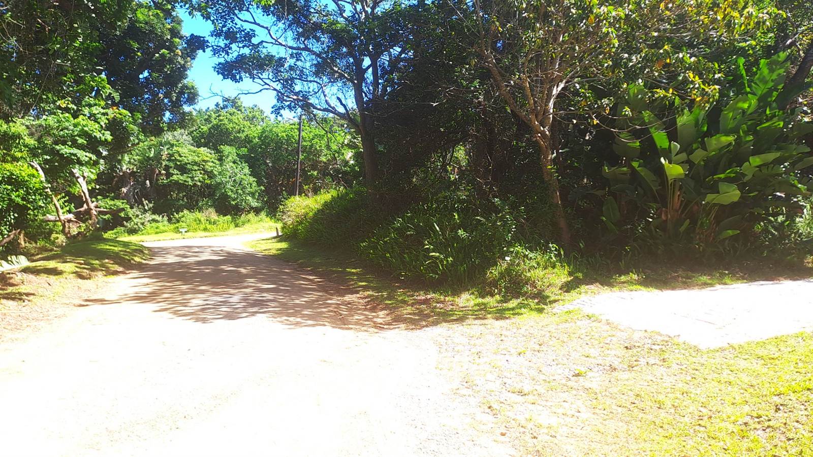 1086 m² Land available in Leisure Bay photo number 6
