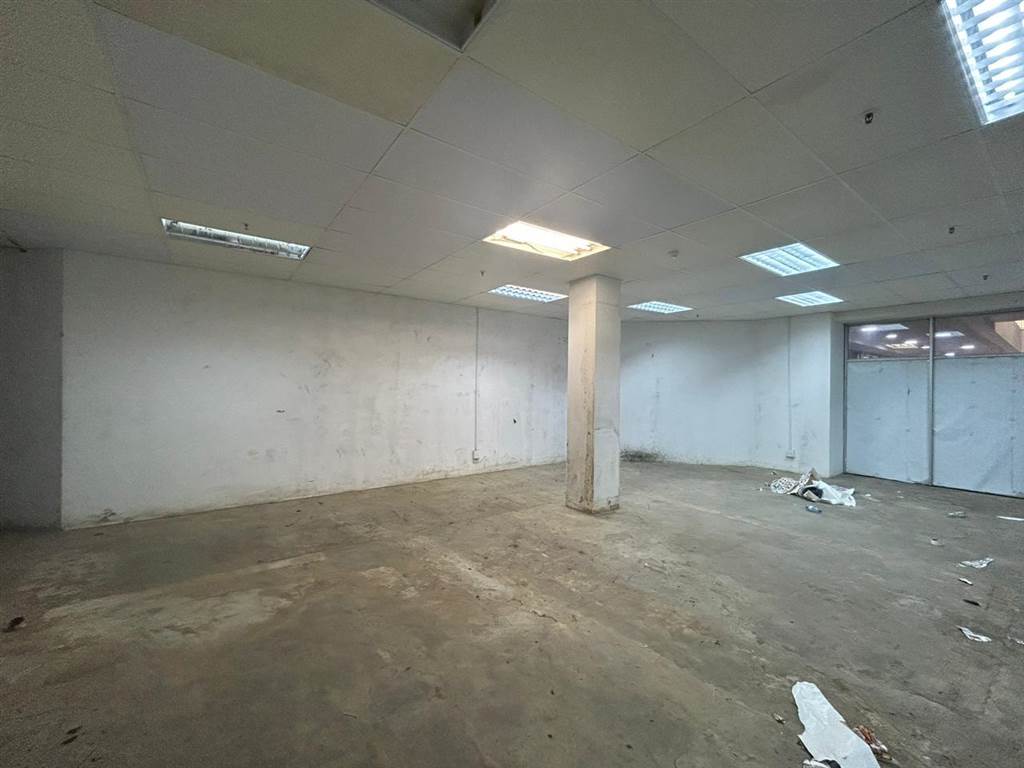91  m² Commercial space in Florida North photo number 3