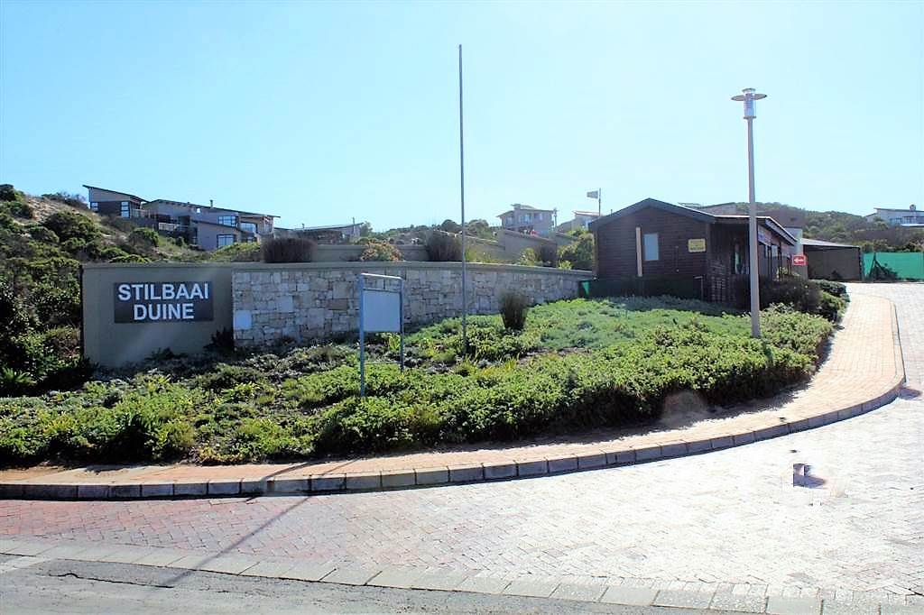 847 m² Land available in Stilbaai photo number 3