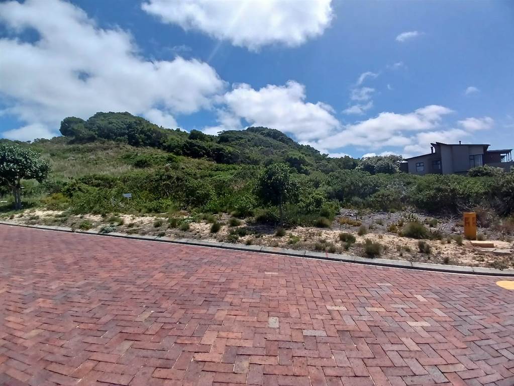 847 m² Land available in Stilbaai photo number 6
