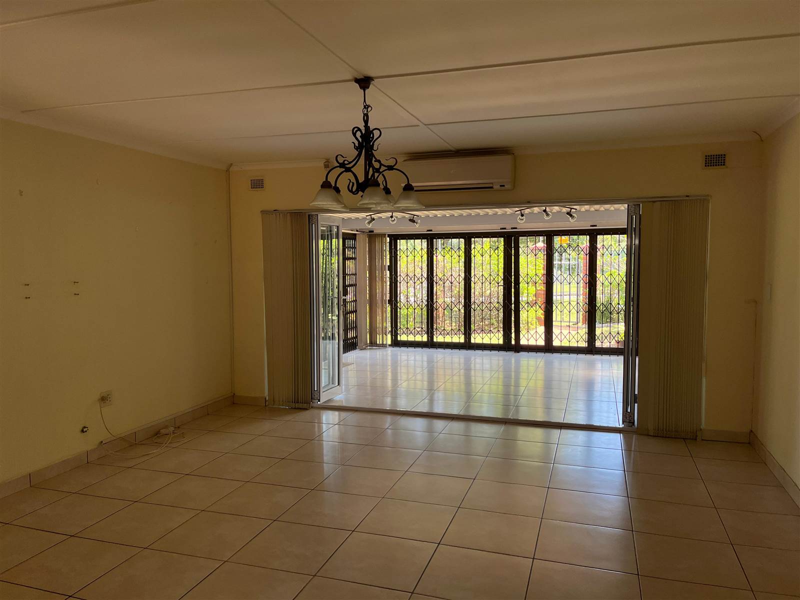 3 Bed House in Scottburgh South photo number 19
