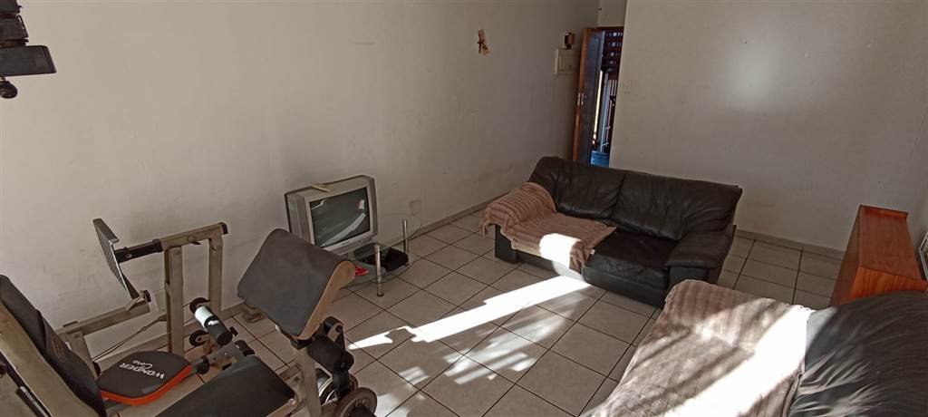 2 Bed Flat in Lenville photo number 7