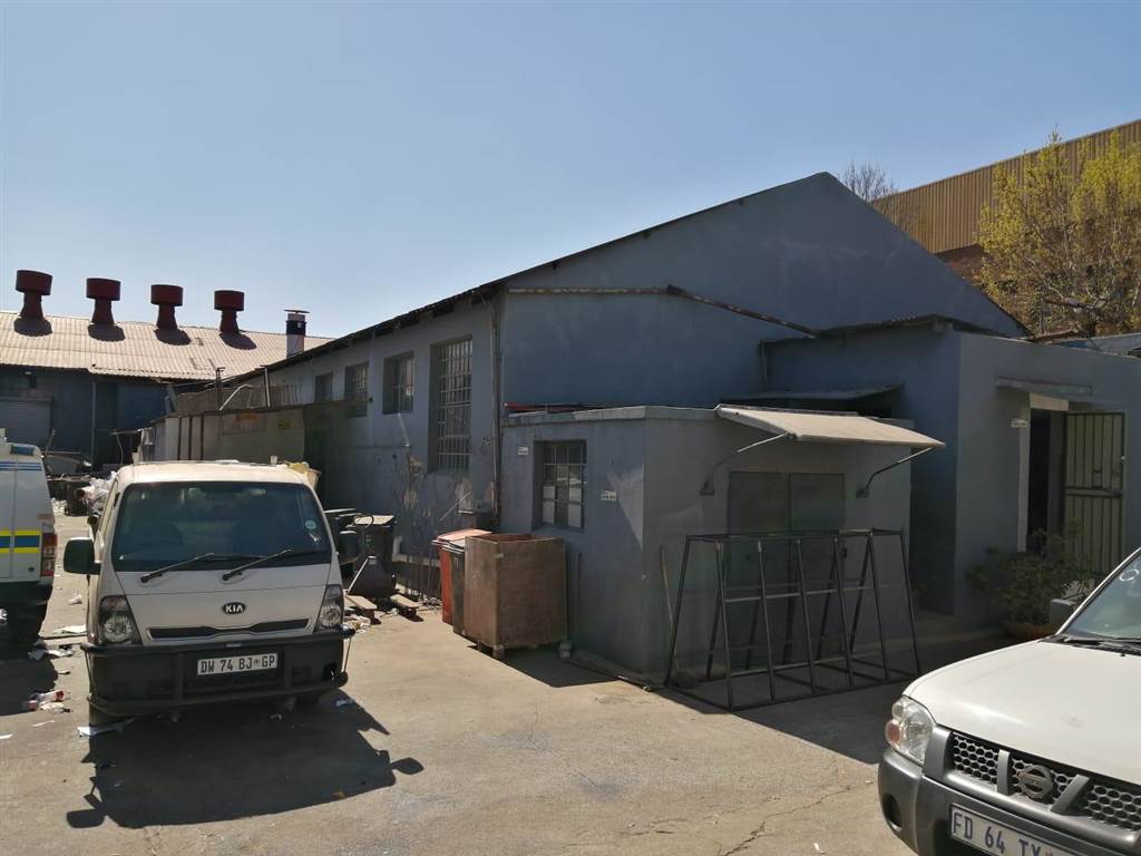 1100  m² Industrial space in Lenasia photo number 19