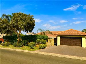 4 Bed House in Thatchfield