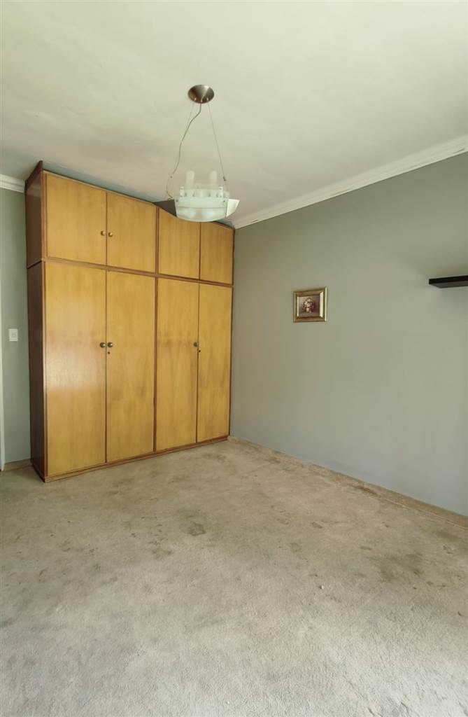 4 Bed House in Panorama photo number 13
