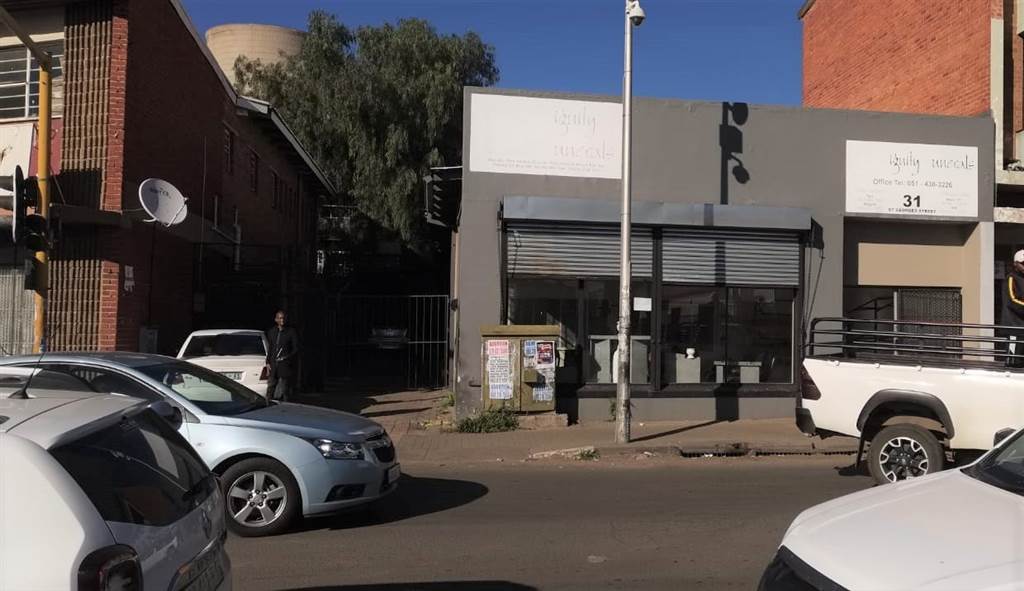 340  m² Commercial space in Bloemfontein photo number 3
