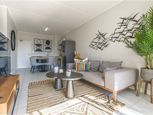 2 Bed Apartment in Mooikloof Glen