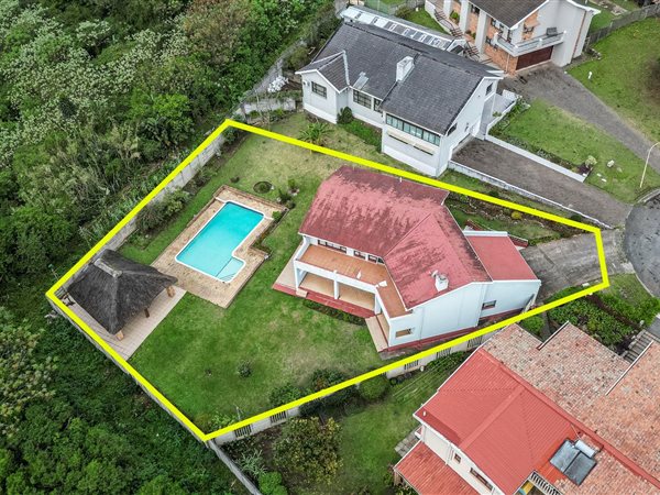 4 Bedroom House 4 Bedroom House