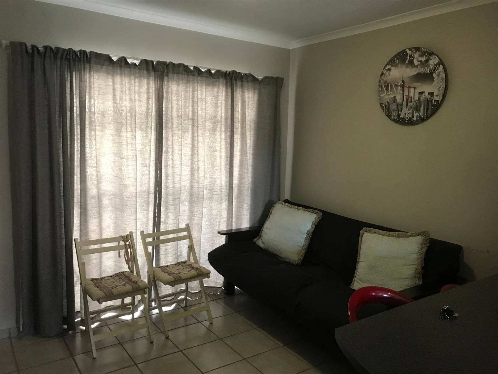 1 Bed Apartment in Paarl Central East photo number 6