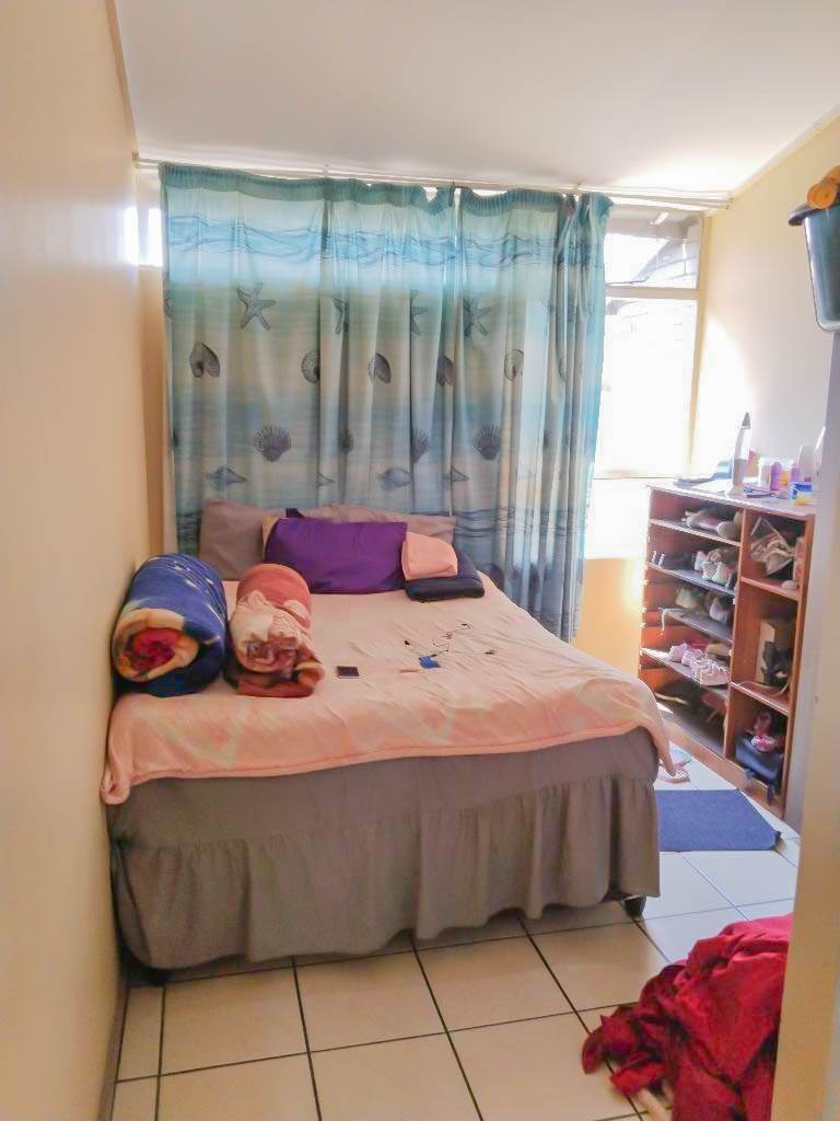 2 Bed Apartment in Bonaero Park photo number 16