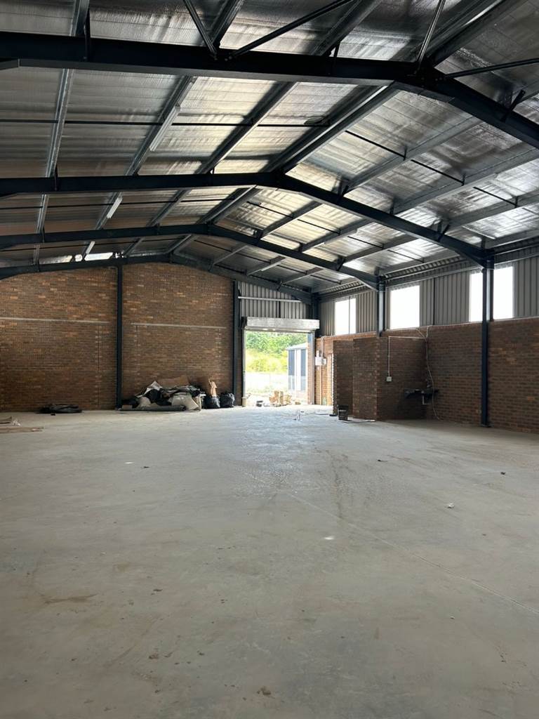 265  m² Commercial space in Gonubie photo number 3