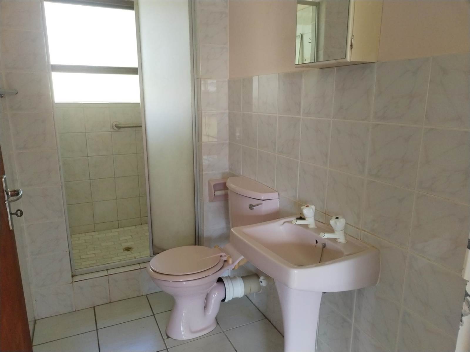 2 Bed House in Bredasdorp photo number 15