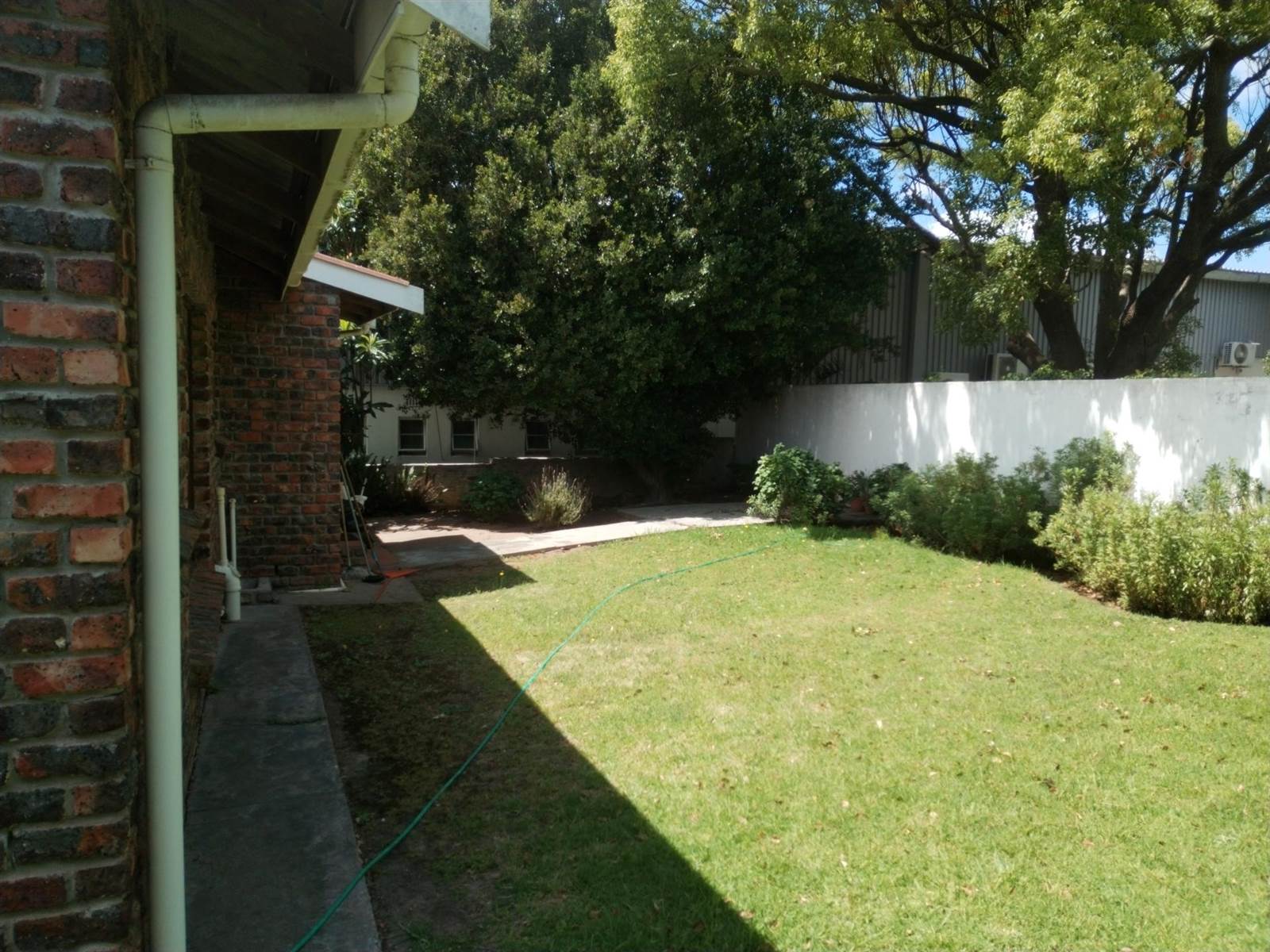 2 Bed House in Bredasdorp photo number 18