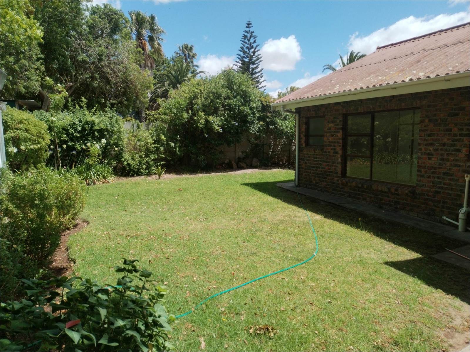 2 Bed House in Bredasdorp photo number 17
