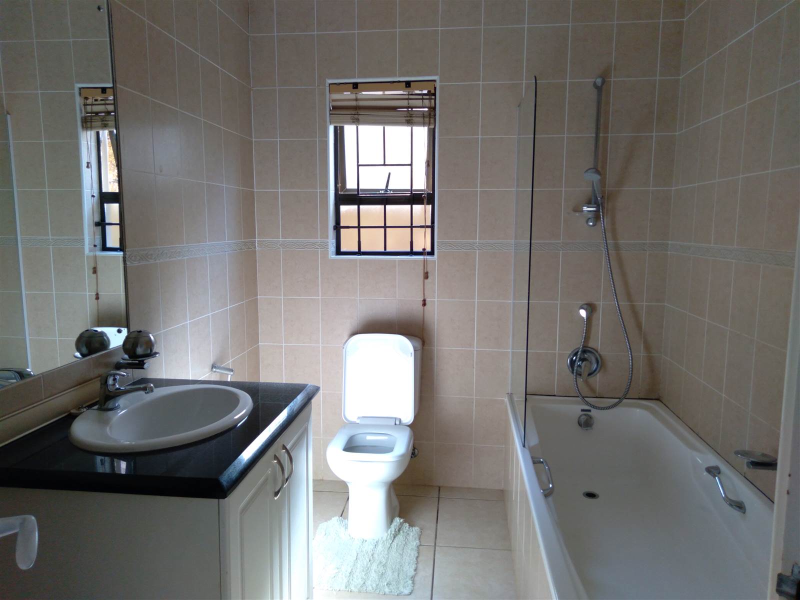 3 Bed Flat in Scottburgh Central photo number 19