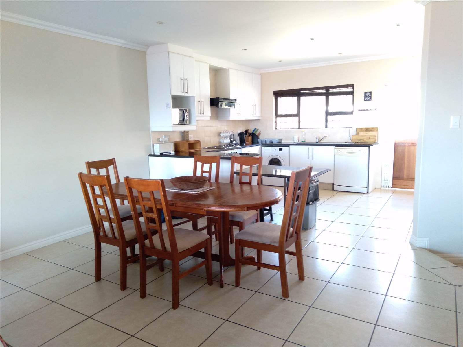 3 Bed Flat in Scottburgh Central photo number 8
