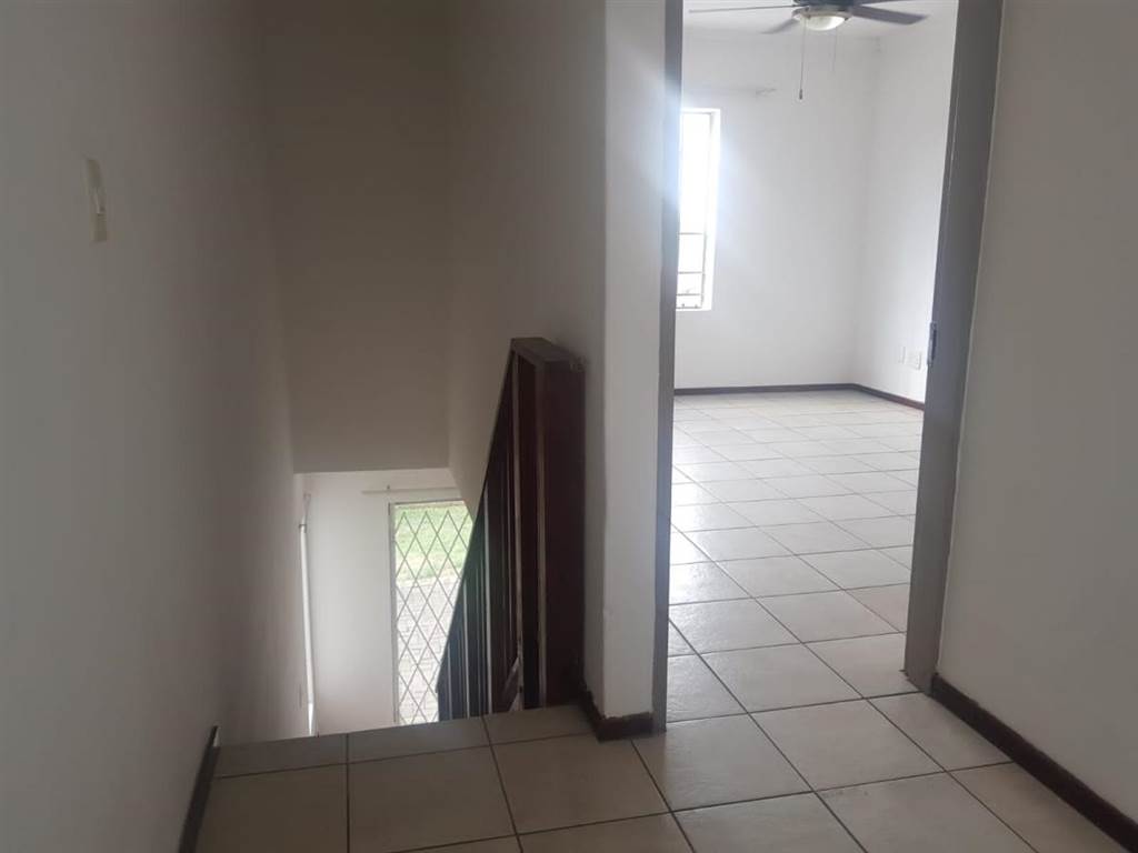 3 Bed Townhouse in Waterkloof photo number 27