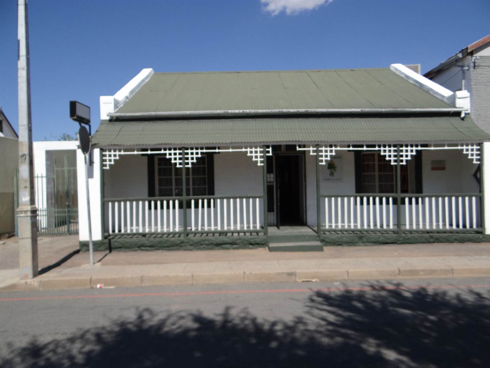 Commercial space in Beaufort West photo number 1