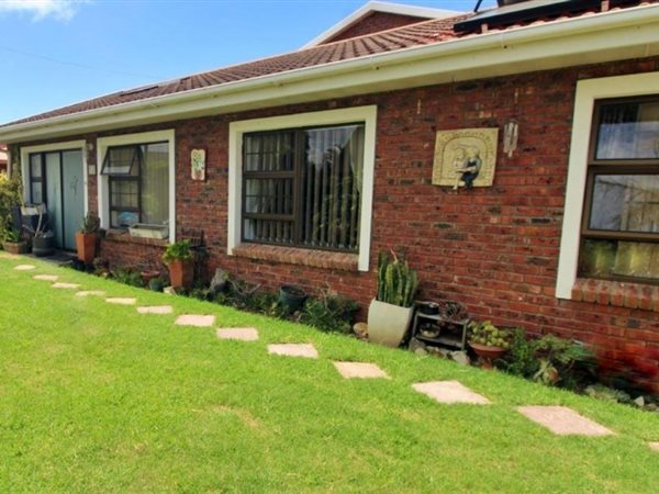 5 Bedroom House 5 Bedroom House