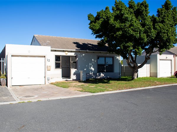 2 Bedroom House 2 Bedroom House