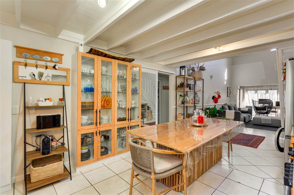3 Bed Townhouse to rent in Lonehill RR4192381 Private Property