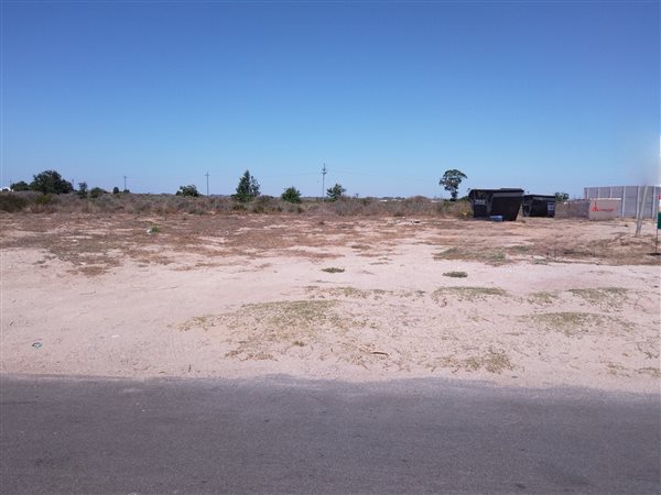 717 m² Land available in Port Owen
